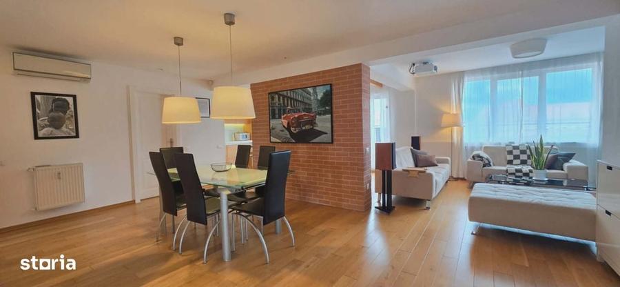 Apartament cu 4 camere în Central