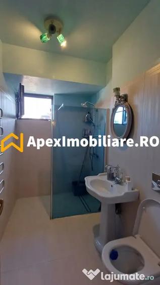 Apartament cu 3 camere semidecomandat în Națiunile Unite