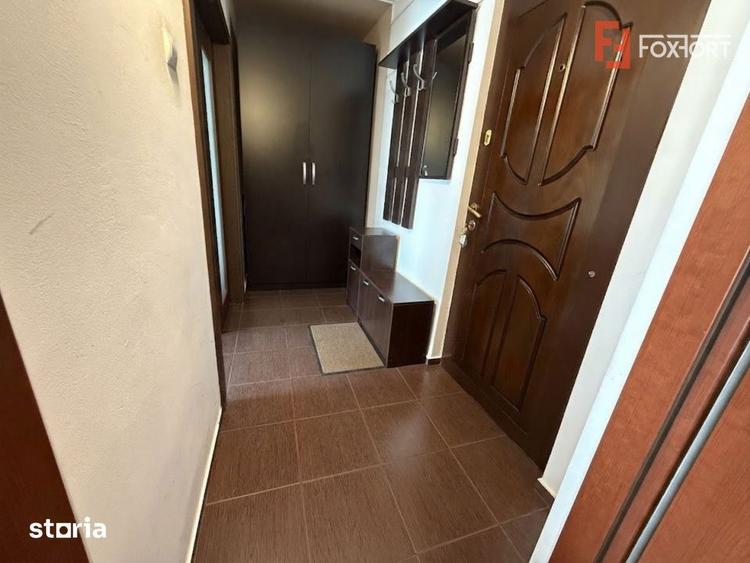 Apartament cu 2 camere semidecomandat, mobilat în Odobescu