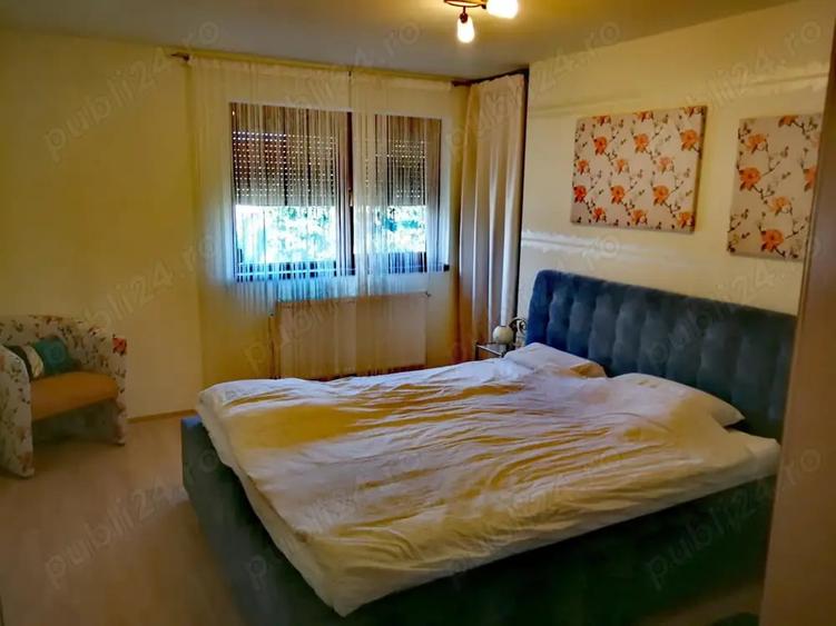 Casă cu 5 camere în Moșnița Nouă
