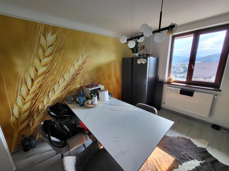 Apartament cu 3 camere decomandat în Calea Romanului