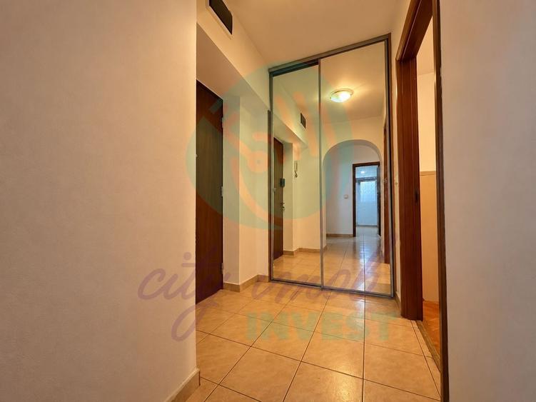 Apartament cu 3 camere decomandat, mobilat în Unirii