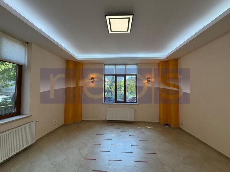 Casă individuală cu 4 camere cu Canalizare în Cotroceni