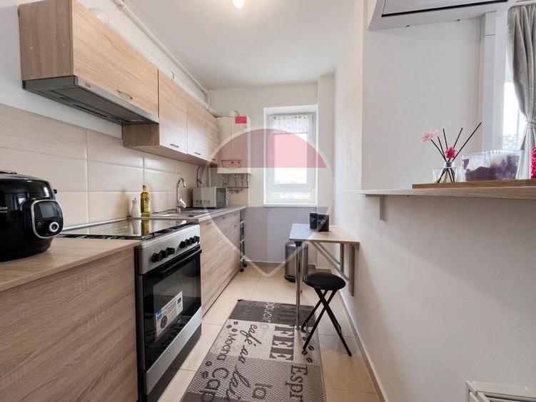 Apartament cu 2 camere decomandat, mobilat în Avantgarden