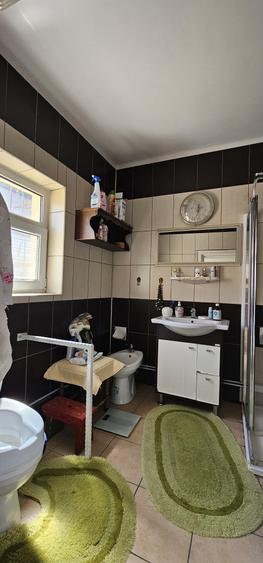 Casă individuală cu 3 camere cu Canalizare în Lazaret