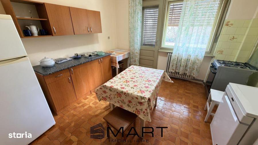 Apartament cu 3 camere în Sub Arini