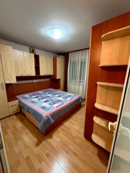 Apartament cu 2 camere decomandat în Runcu