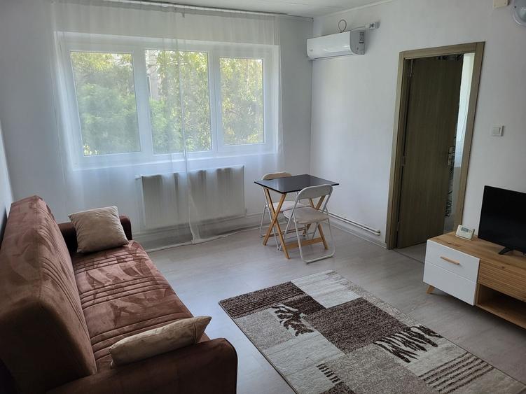 Apartament cu 2 camere semidecomandat în Șagului