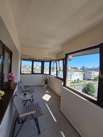 Apartament cu 3 camere decomandat în ICIL