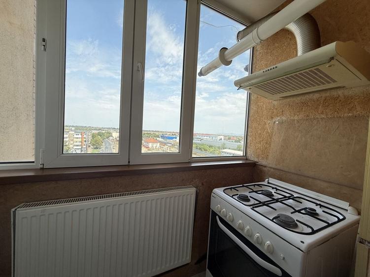 Apartament cu 3 camere decomandat, mobilat în Aradul Nou