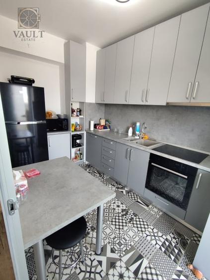 Apartament cu 3 camere decomandat, mobilat în Sebastian