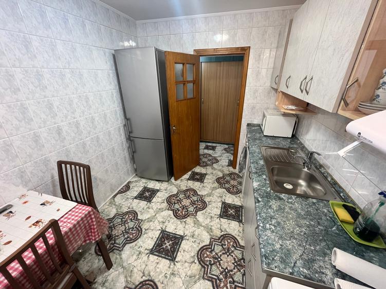 Apartament cu 2 camere semidecomandat în Tineretului