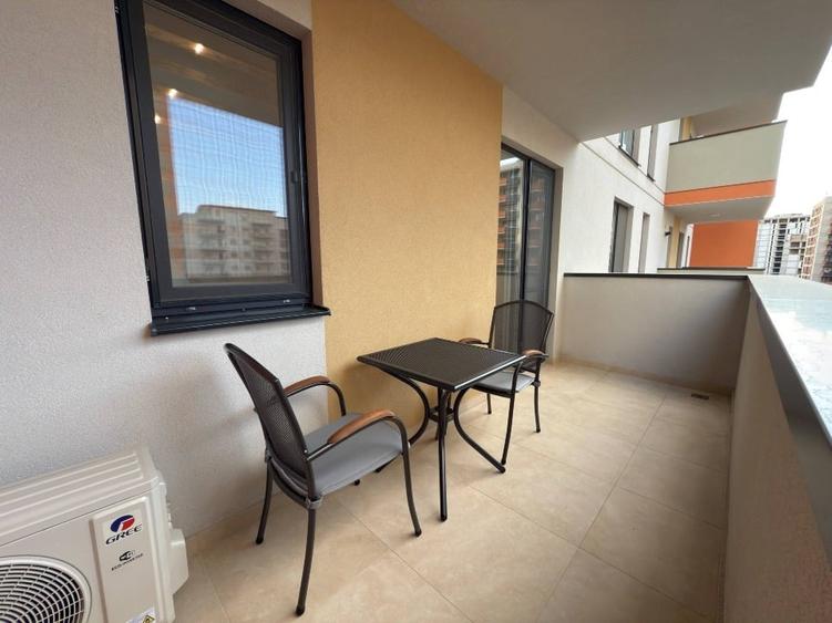 Apartament cu 2 camere nedecomandat în Torontalului