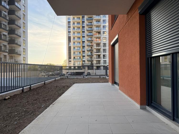 Apartament cu 3 camere decomandat, mobilat în Lipovei