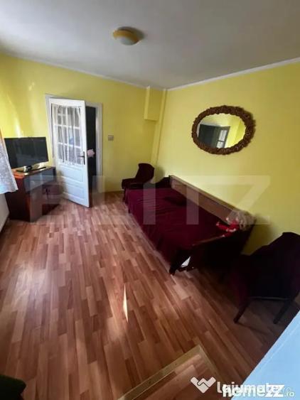 Casă cu 4 camere cu Teren 100 Mp în Central