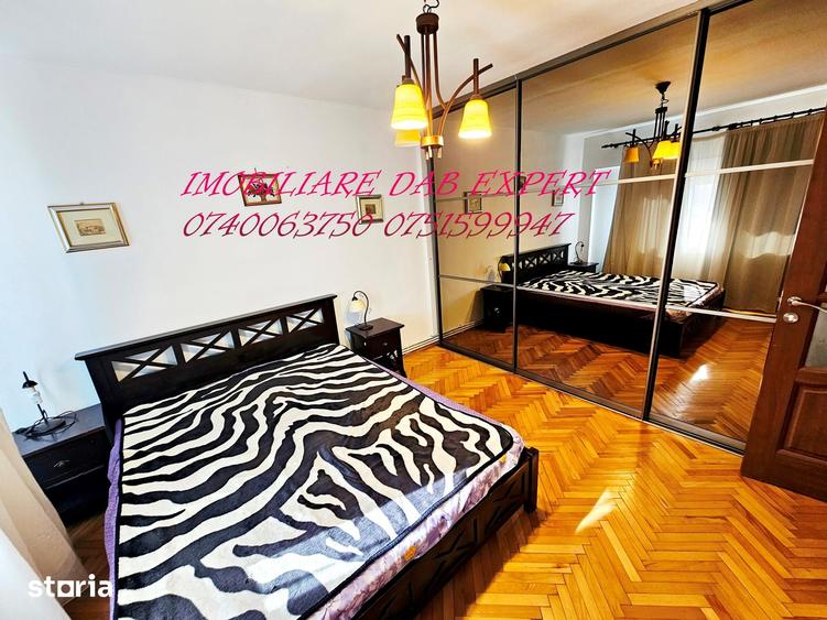 Apartament cu 3 camere în Piața Centrală