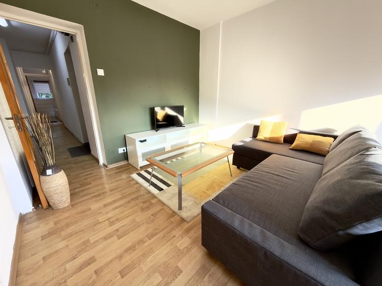 Apartament cu 3 camere decomandat, mobilat în Grădina Icoanei