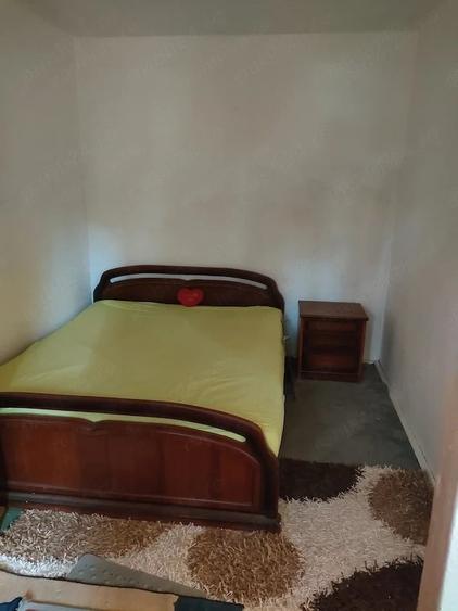 Apartament cu 2 camere semidecomandat în Spitalul Județean