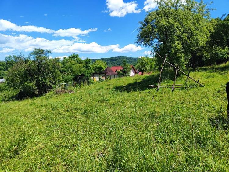 Casă cu 4 camere în Vulcana-Băi
