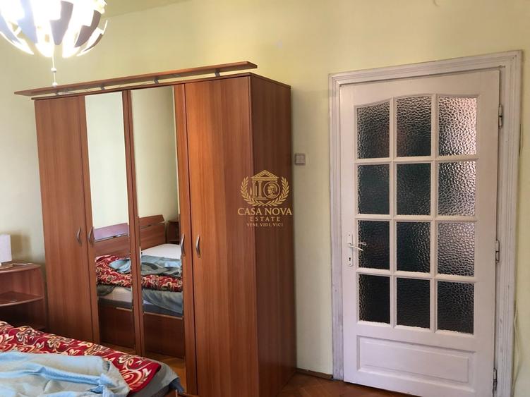 Apartament cu 3 camere decomandat, mobilat în Central