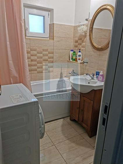 Apartament cu 3 camere decomandat, mobilat în Scriitorilor