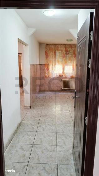 Apartament cu 3 camere în Nufărul