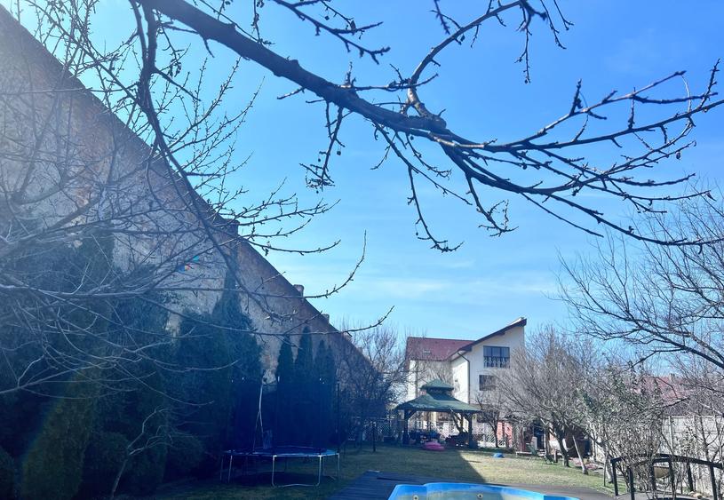Casă cu 4 camere în Nord