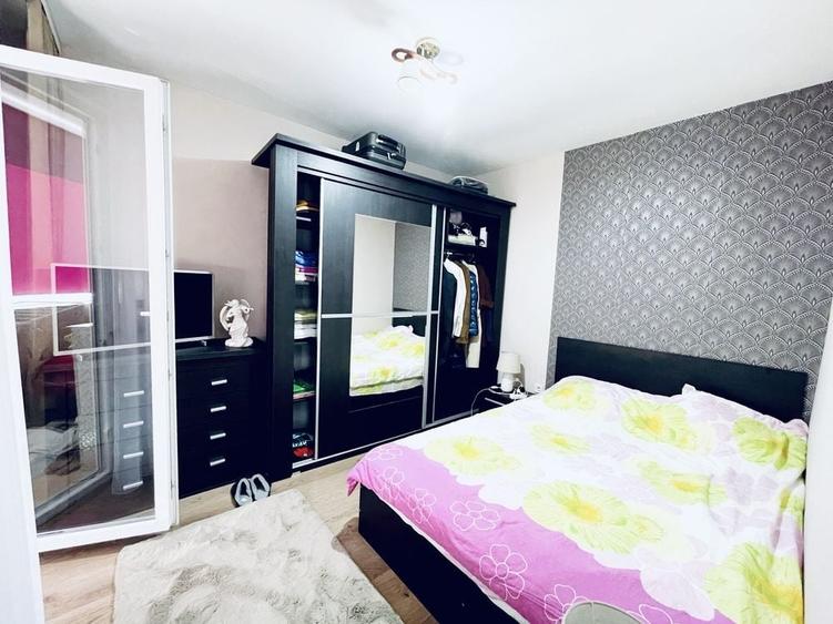 Apartament cu 2 camere decomandat în Sud