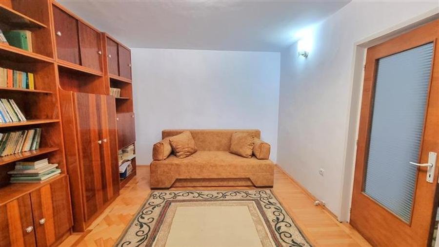 Apartament cu 2 camere decomandat în Centrul Civic