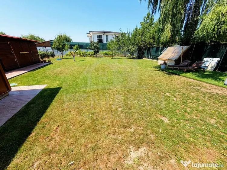Casă cu 4 camere cu Teren 1000 Mp în Cârcea