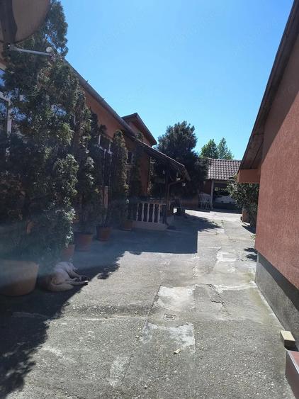 Casă cu 2 camere cu Teren 360 Mp în Central