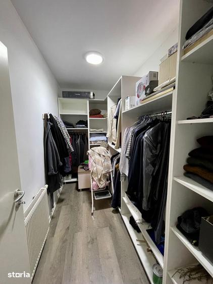 Casă cu 5 camere cu Teren 1593 Mp în Șinca