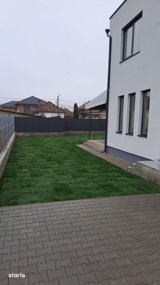 Casă cu 4 camere cu Teren 450 Mp în Apahida