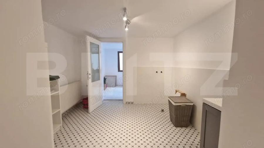 Casă cu 3 camere cu Teren 305 Mp în Central