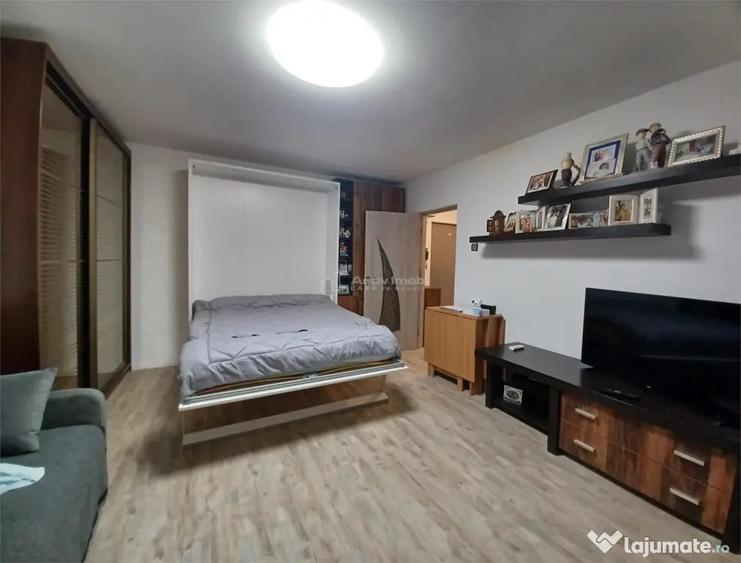 Garsonieră decomandată în Vitan