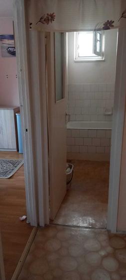 Apartament cu 2 camere nedecomandat în Central