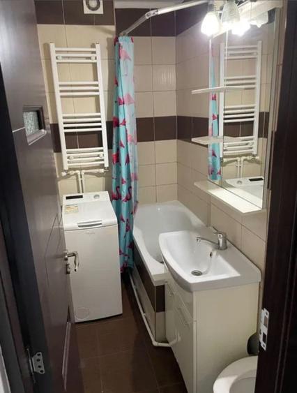 Garsonieră decomandată în Central