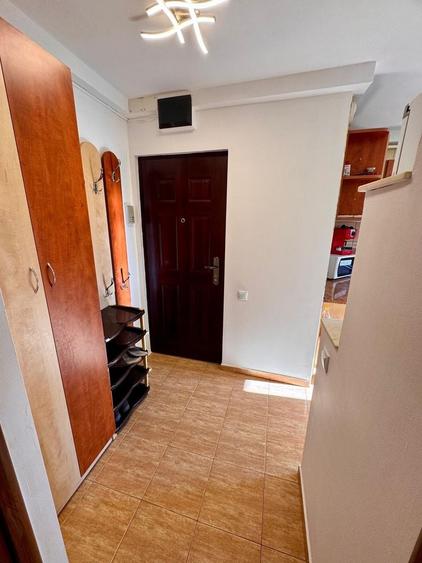 Apartament cu 2 camere semidecomandat în Drumul Carului