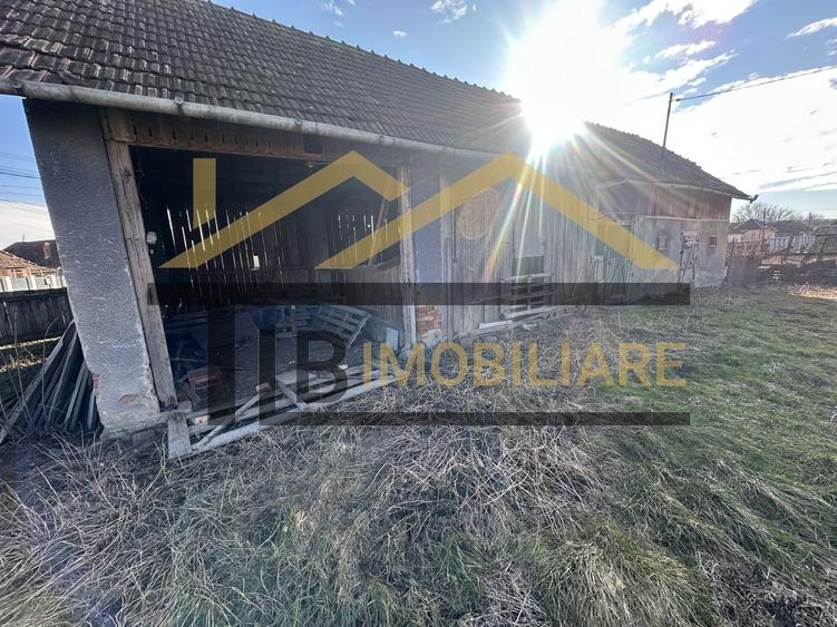 Casă individuală cu 4 camere cu Canalizare în Râciu