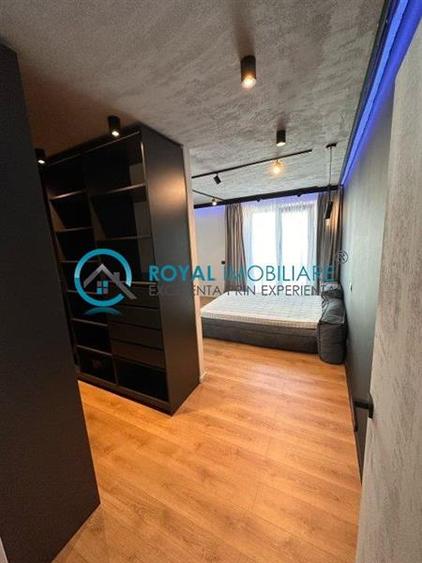 Apartament cu 3 camere decomandat, mobilat în Albert