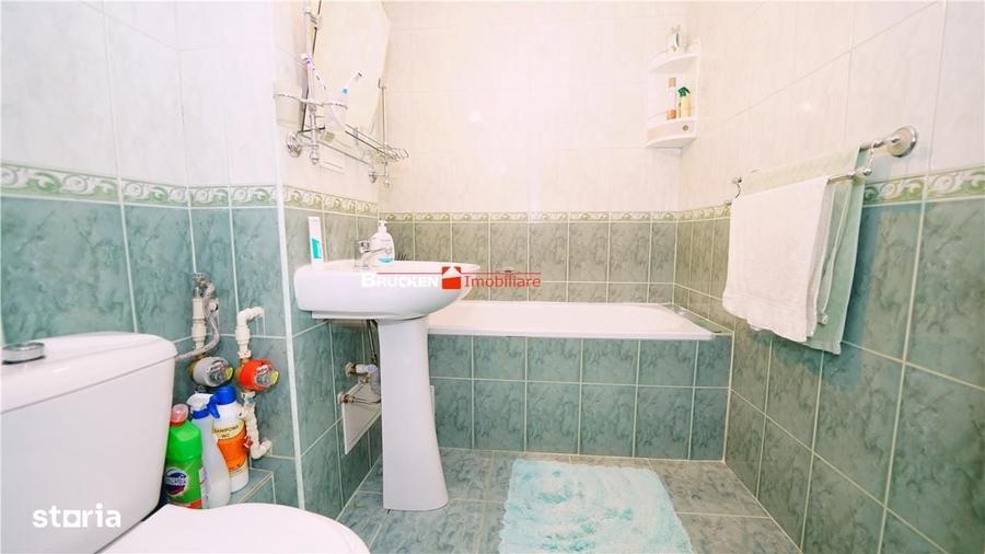 Apartament cu 4 camere în Central