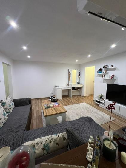 Apartament cu 3 camere semidecomandat, mobilat în Lipovei — fotografia 1