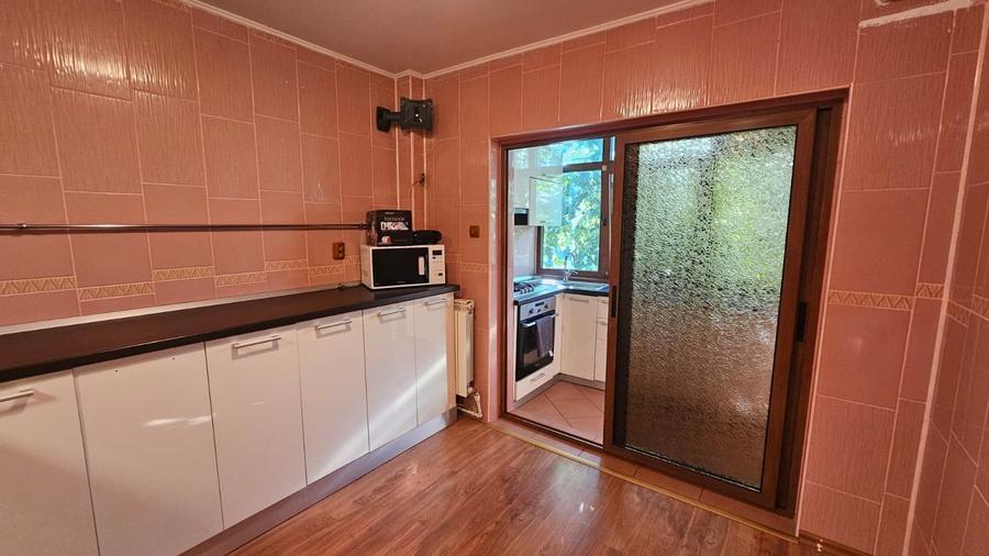 Apartament cu 3 camere decomandat în Țiglina 3