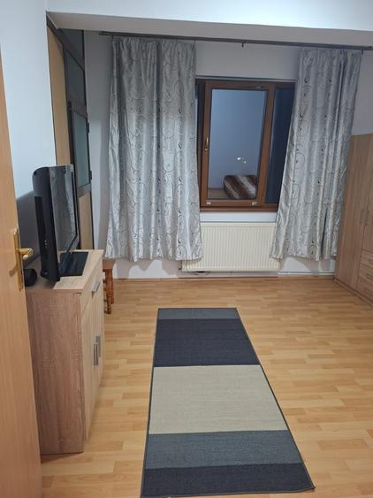 Apartament cu 2 camere decomandat în Exterior Vest