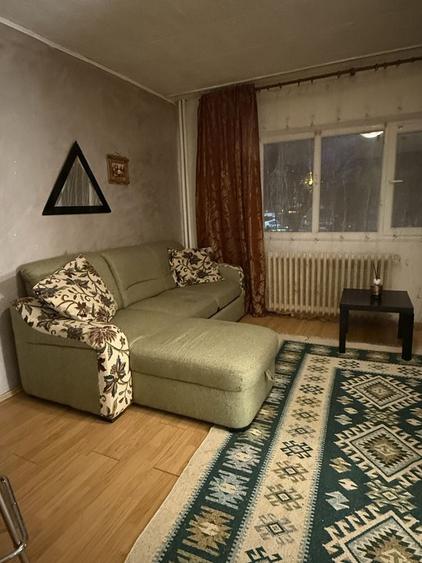 Garsonieră decomandată în Brâncoveanu
