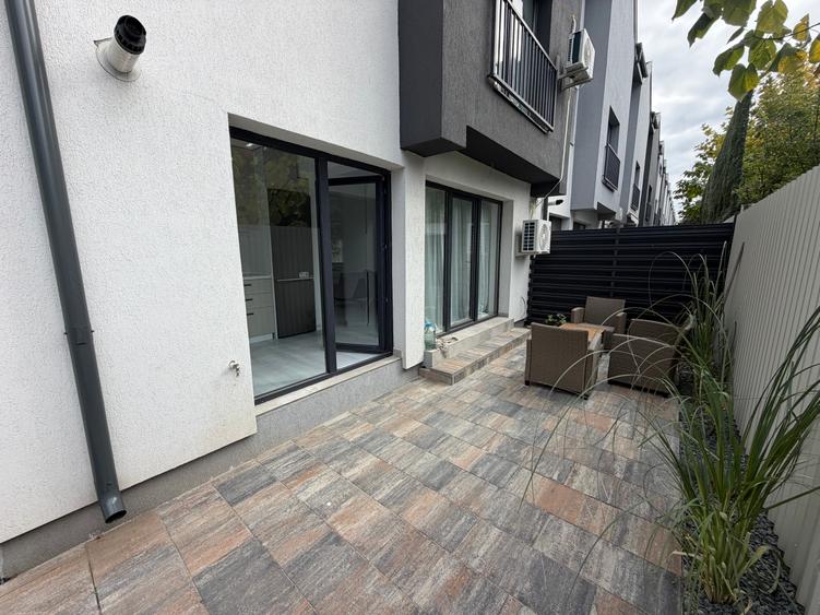 Duplex cu 4 camere cu Canalizare în Prelungirea Ghencea