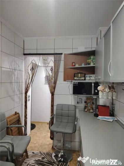 Apartament cu 2 camere semidecomandat în Boldești