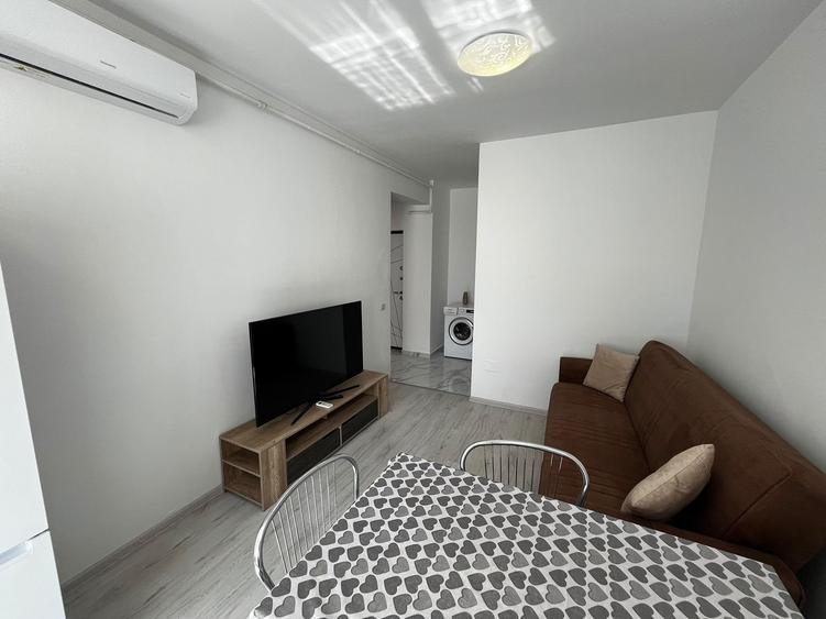 Apartament cu 2 camere decomandat în Militari