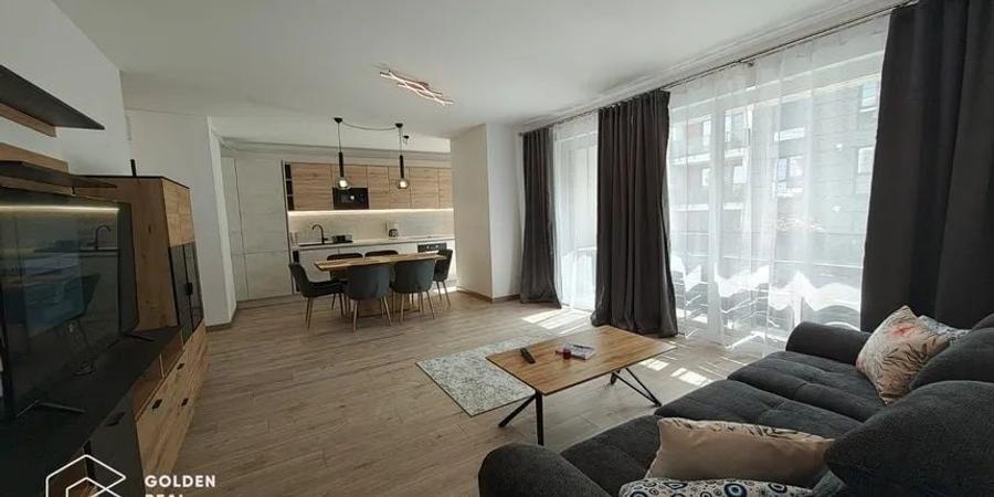 Apartament cu 3 camere decomandat în Vladimirescu