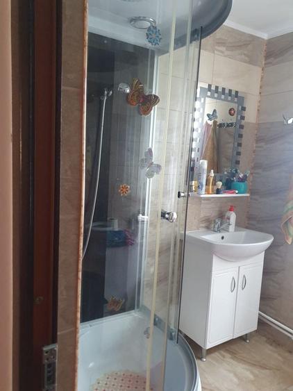 Casă cu 3 camere cu Teren 1800 Mp în Ion Ghica